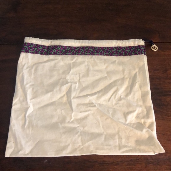 - Tory Burch Kira Chevron convertible shoulder/ crossbody bag. Great condition - Picture 3 of 16